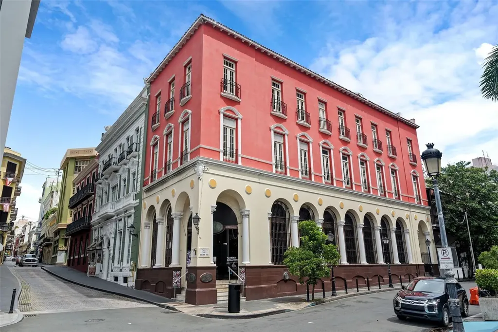 251 & 301 Recinto Sur & San Justo Old San Juan PR 00901