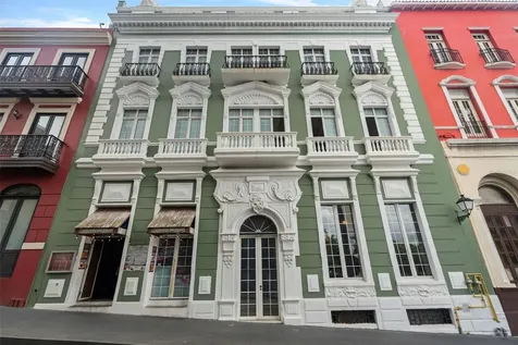 251 & 301 Recinto Sur & San Justo Old San Juan PR 00901