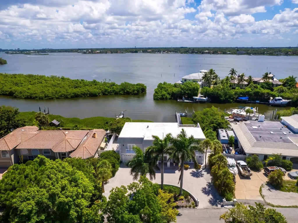 1358 Roberts Bay Lane Sarasota FL 34242