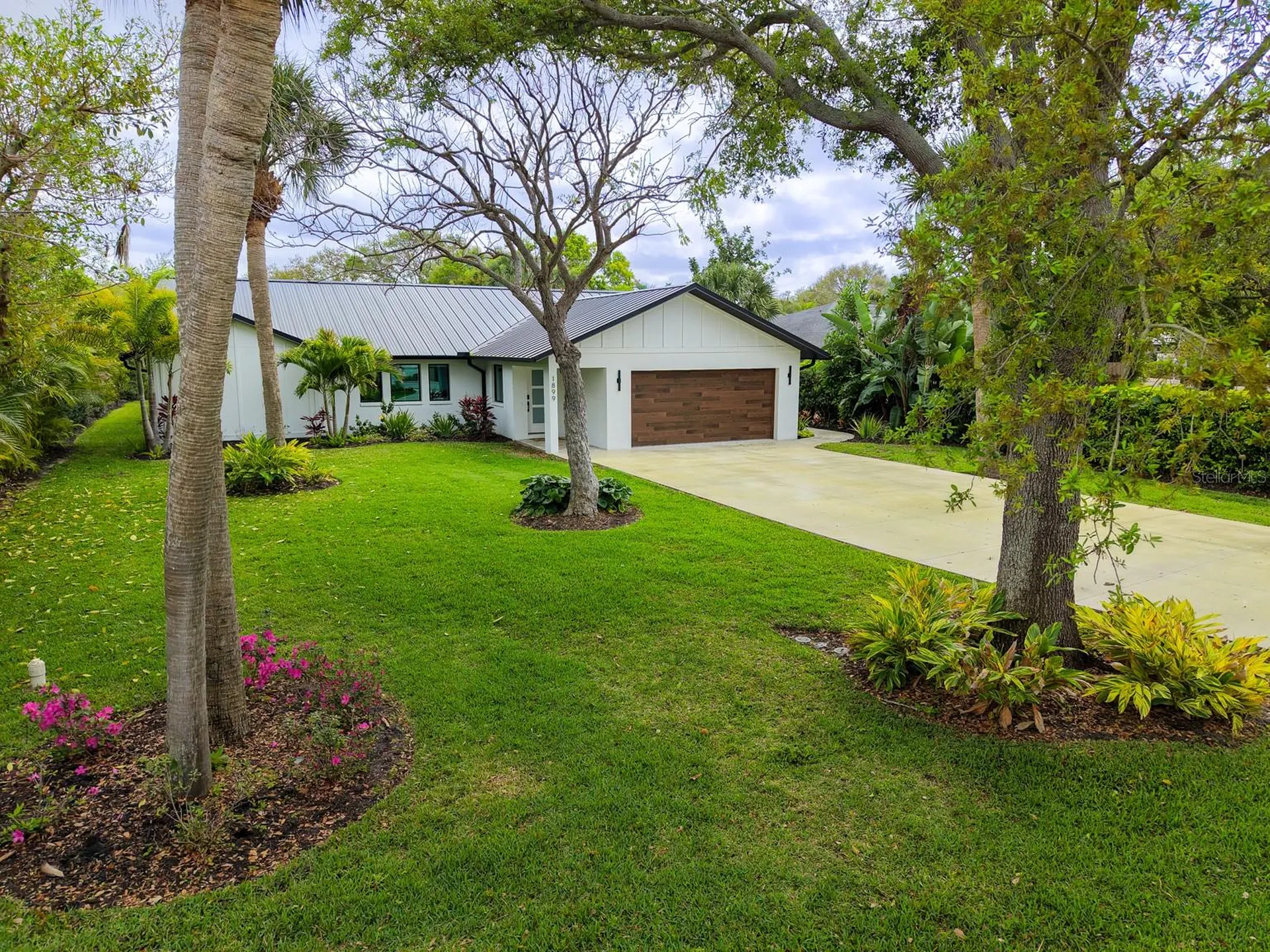 1899 Buccaneer Circle Sarasota FL 34231