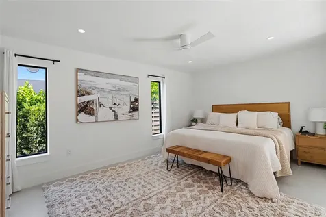 1899 Buccaneer Circle Sarasota FL 34231