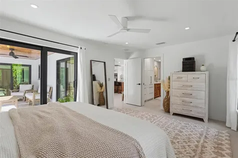 1899 Buccaneer Circle Sarasota FL 34231