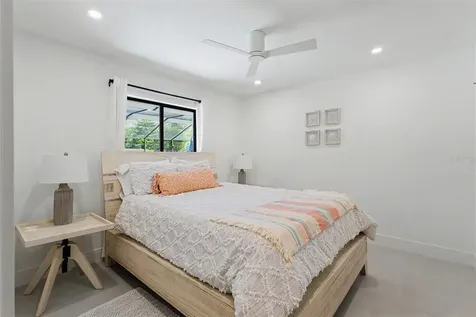 1899 Buccaneer Circle Sarasota FL 34231