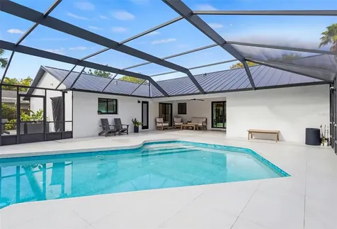 1899 Buccaneer Circle Sarasota FL 34231
