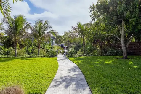 1899 Buccaneer Circle Sarasota FL 34231