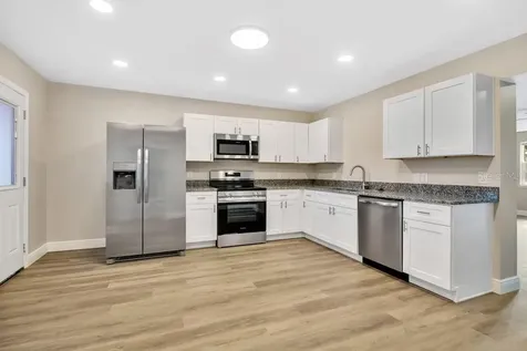 2011 Butler Street Leesburg FL 34748