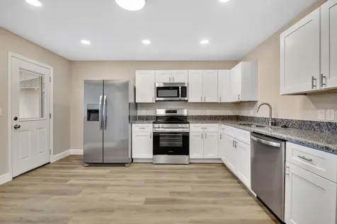 2011 Butler Street Leesburg FL 34748