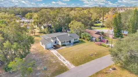 2011 Butler Street Leesburg FL 34748