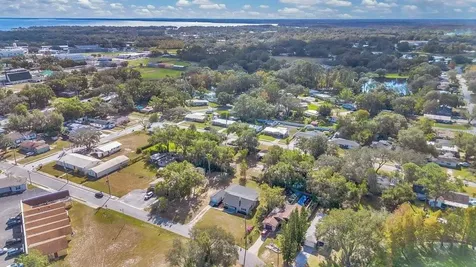 2011 Butler Street Leesburg FL 34748