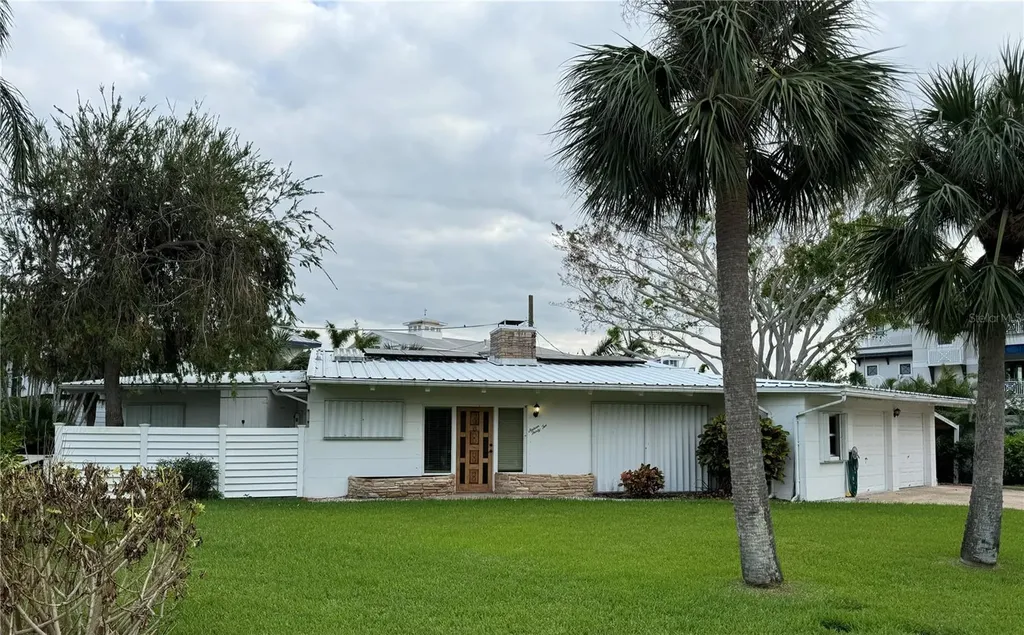 1632 Memory Lane Sarasota FL 34231