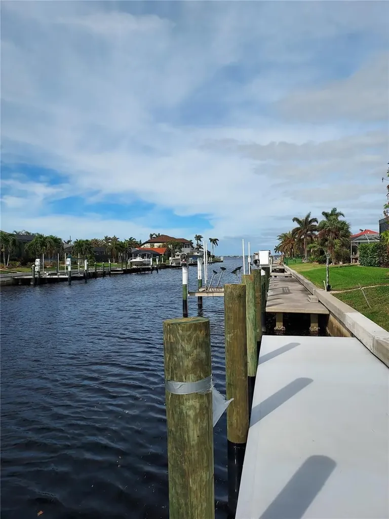 2200 Palm Tree Drive Punta Gorda FL 33950