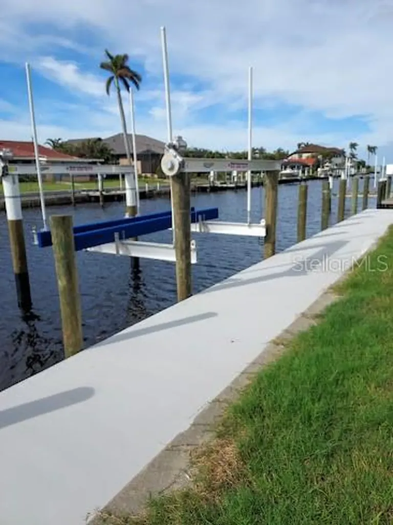 2200 Palm Tree Drive Punta Gorda FL 33950