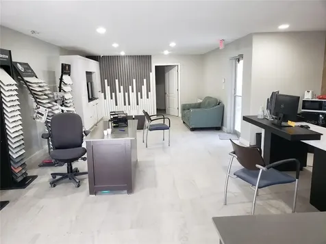 5010 N Grady Avenue Tampa FL 33614