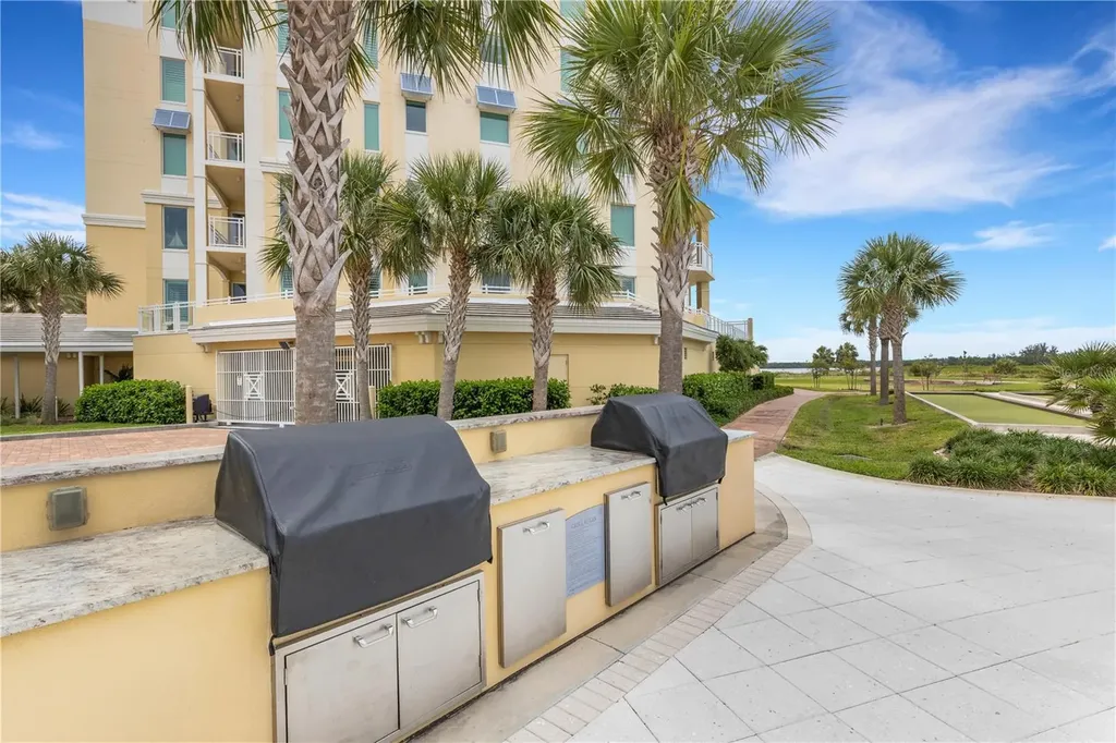 795 Collany Road St Petersburg FL 33715