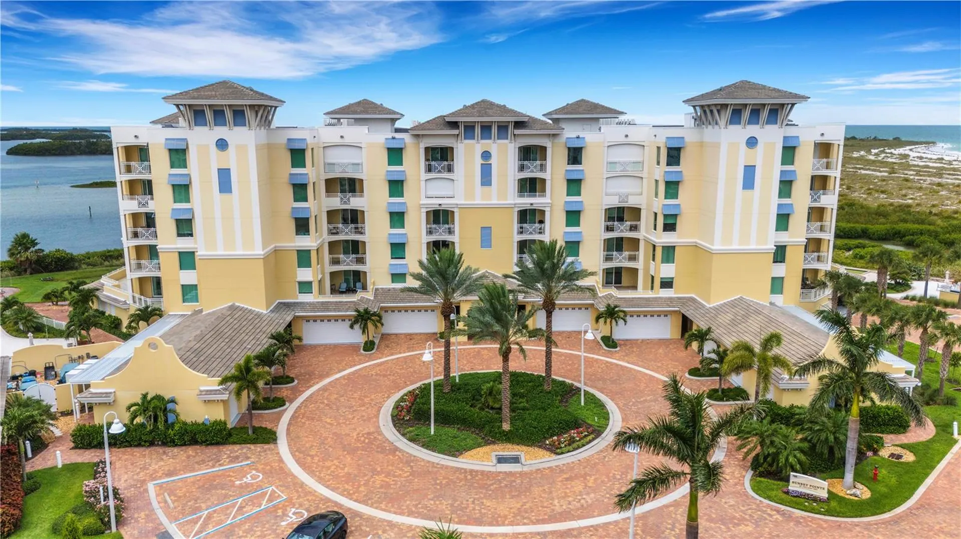 795 Collany Road St Petersburg FL 33715