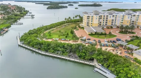 795 Collany Road St Petersburg FL 33715