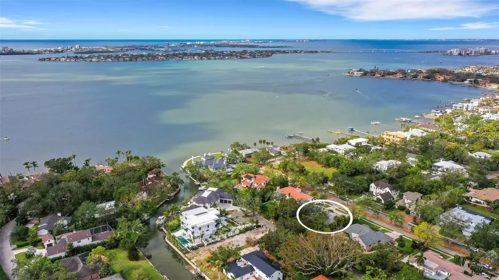 1616 North Drive Sarasota FL 34239