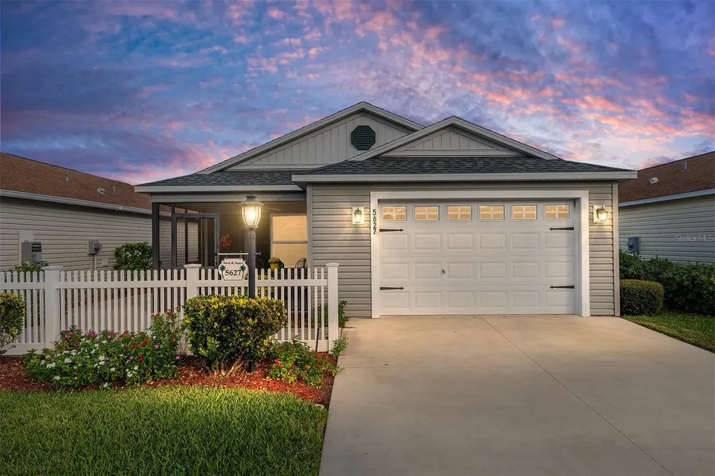 5627 Van Winkle Terrace The Villages FL 32163