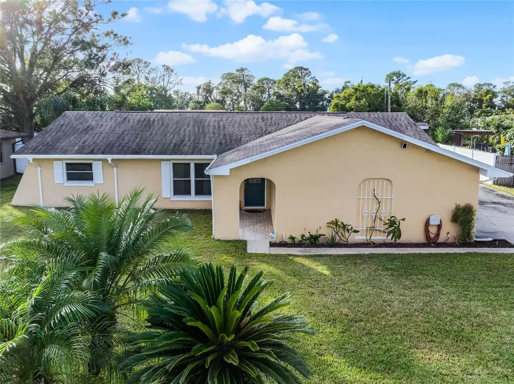 1424 Leslie Drive Lakeland FL 33801