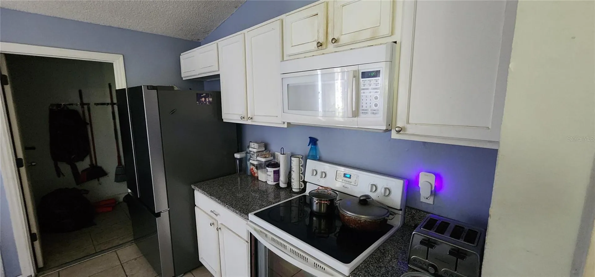 871 Lake Jackson Circle Apopka FL 32703