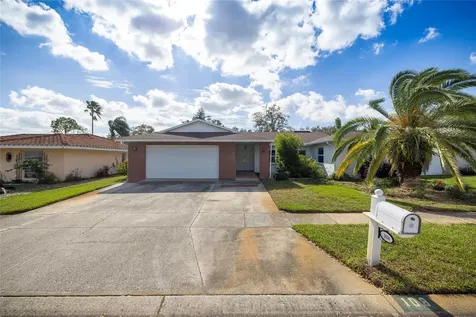 108 Forest Circle Safety Harbor FL 34695