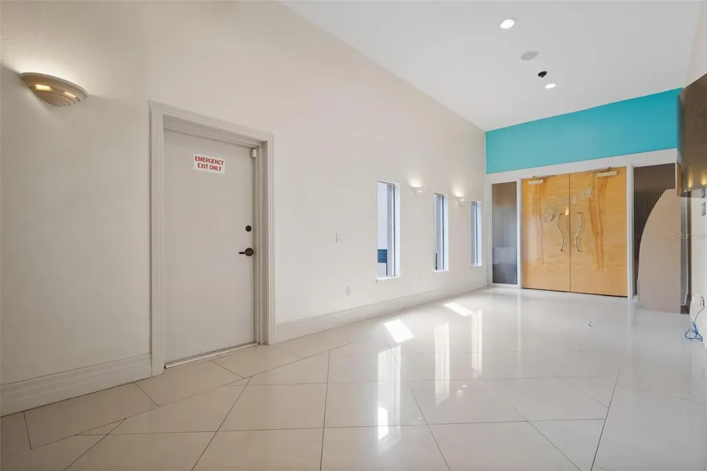 3730 Tampa Road Palm Harbor FL 34684