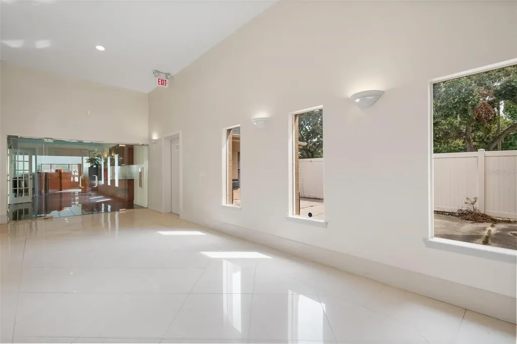 3730 Tampa Road Palm Harbor FL 34684
