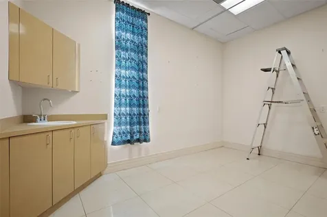 3730 Tampa Road Palm Harbor FL 34684