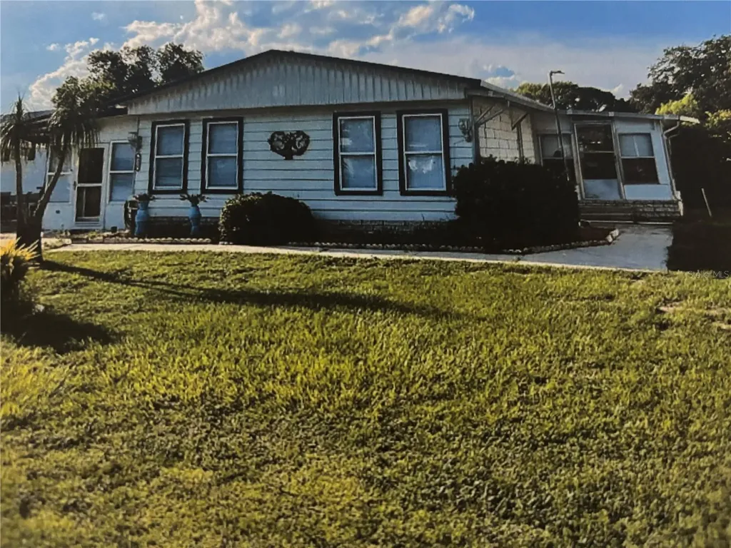4325 Water Oak Lane Zellwood FL 32798