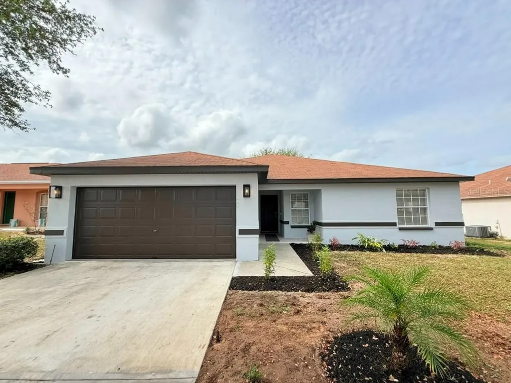 111 Winsor Avenue Davenport FL 33837