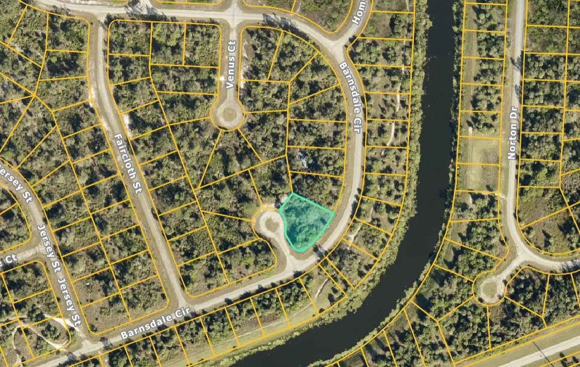 Lot 26 Dutch Court North Port FL 34288