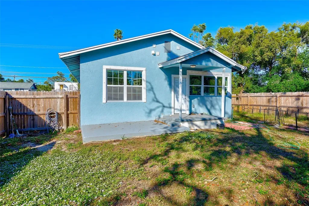 2905 E 21st Avenue Tampa FL 33605