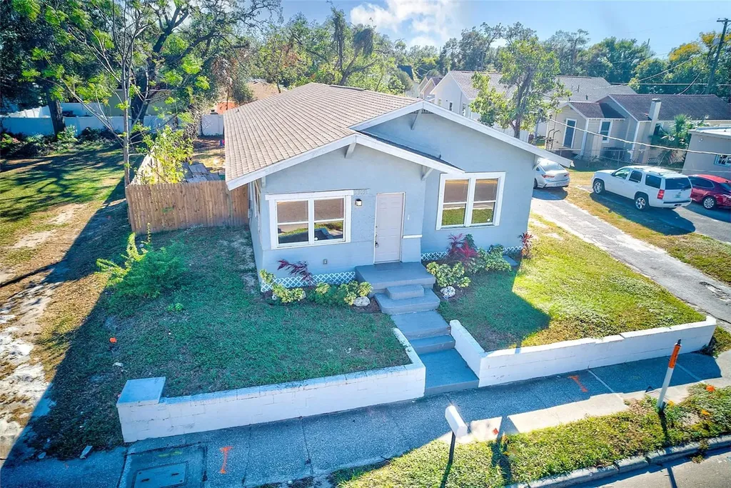 2905 E 21st Avenue Tampa FL 33605