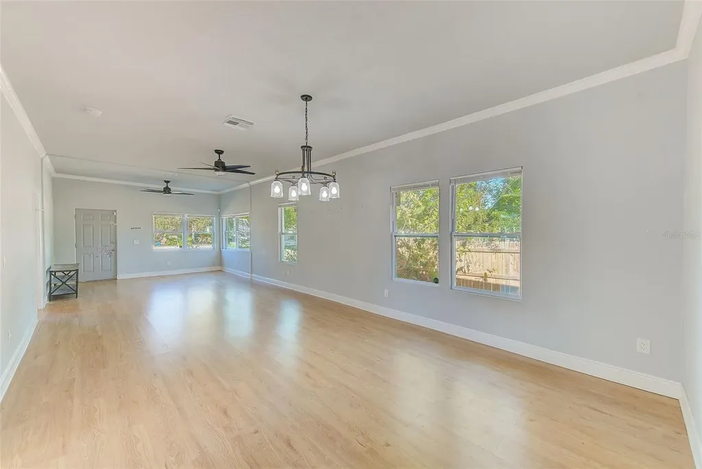 2905 E 21st Avenue Tampa FL 33605
