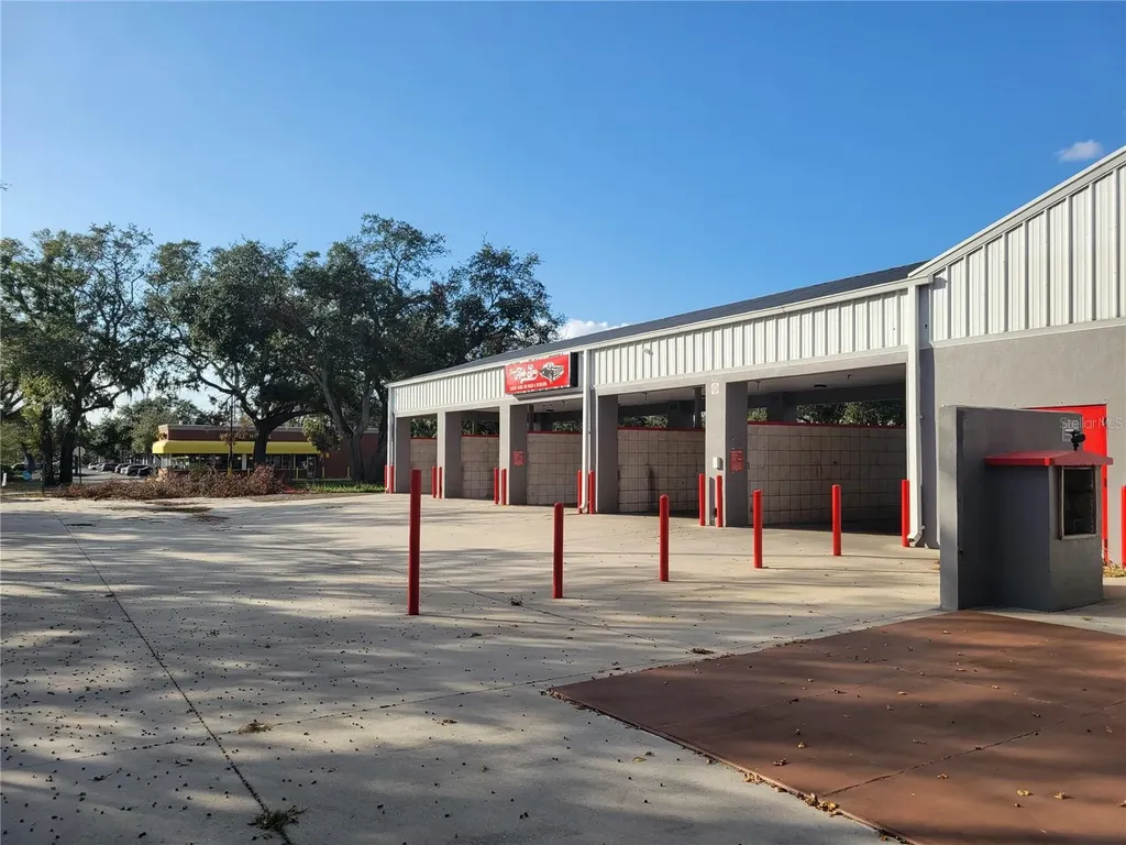 11250 E Drive Martin Luther King Jr Boulevard Seffner FL 33584