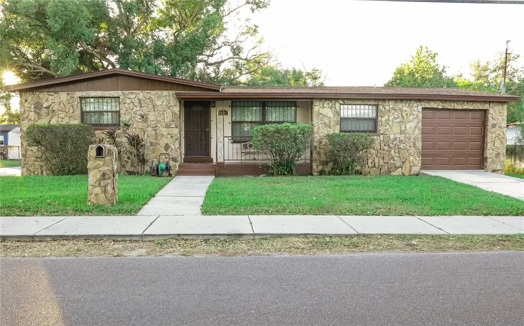 6006 N 42nd Street Tampa FL 33610