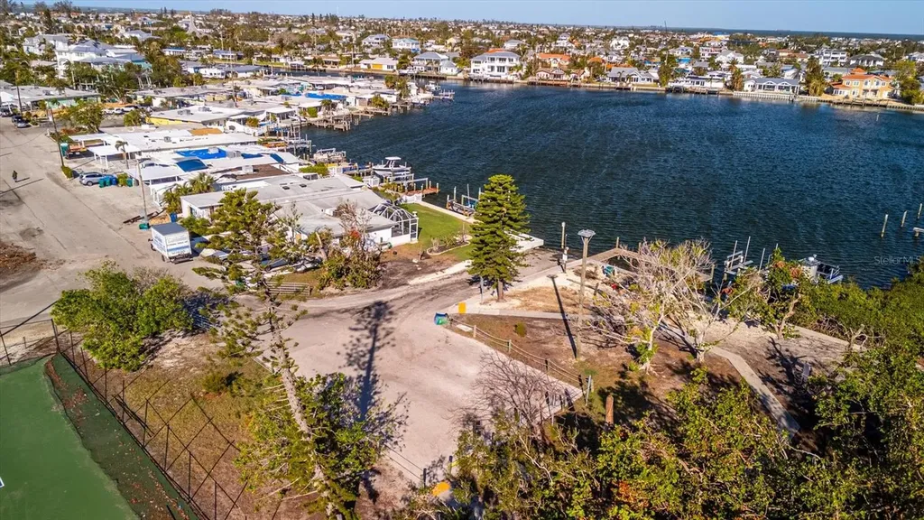23 Seaside Court Holmes Beach FL 34217