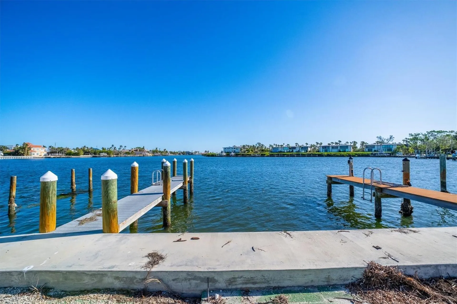 23 Seaside Court Holmes Beach FL 34217