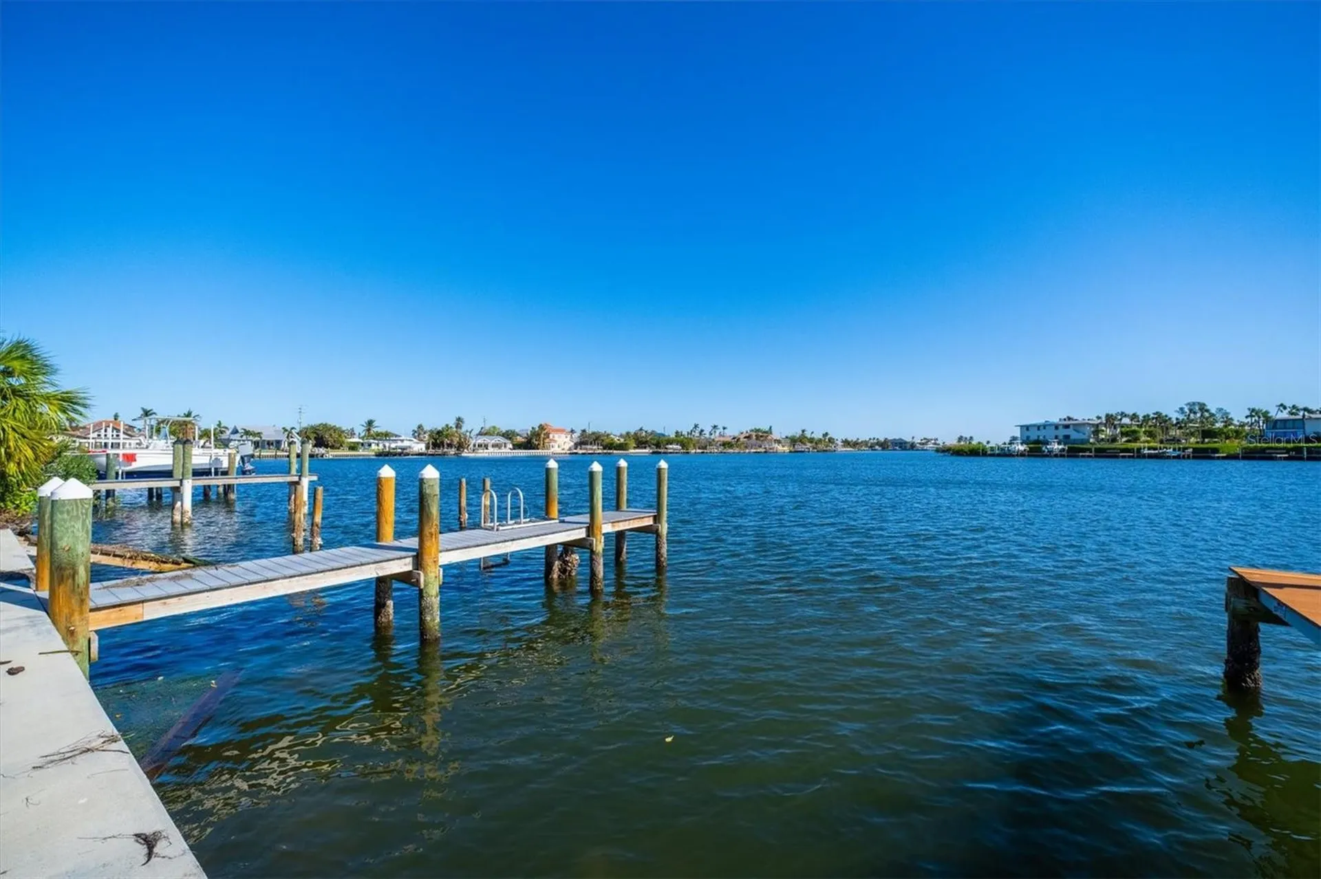 23 Seaside Court Holmes Beach FL 34217