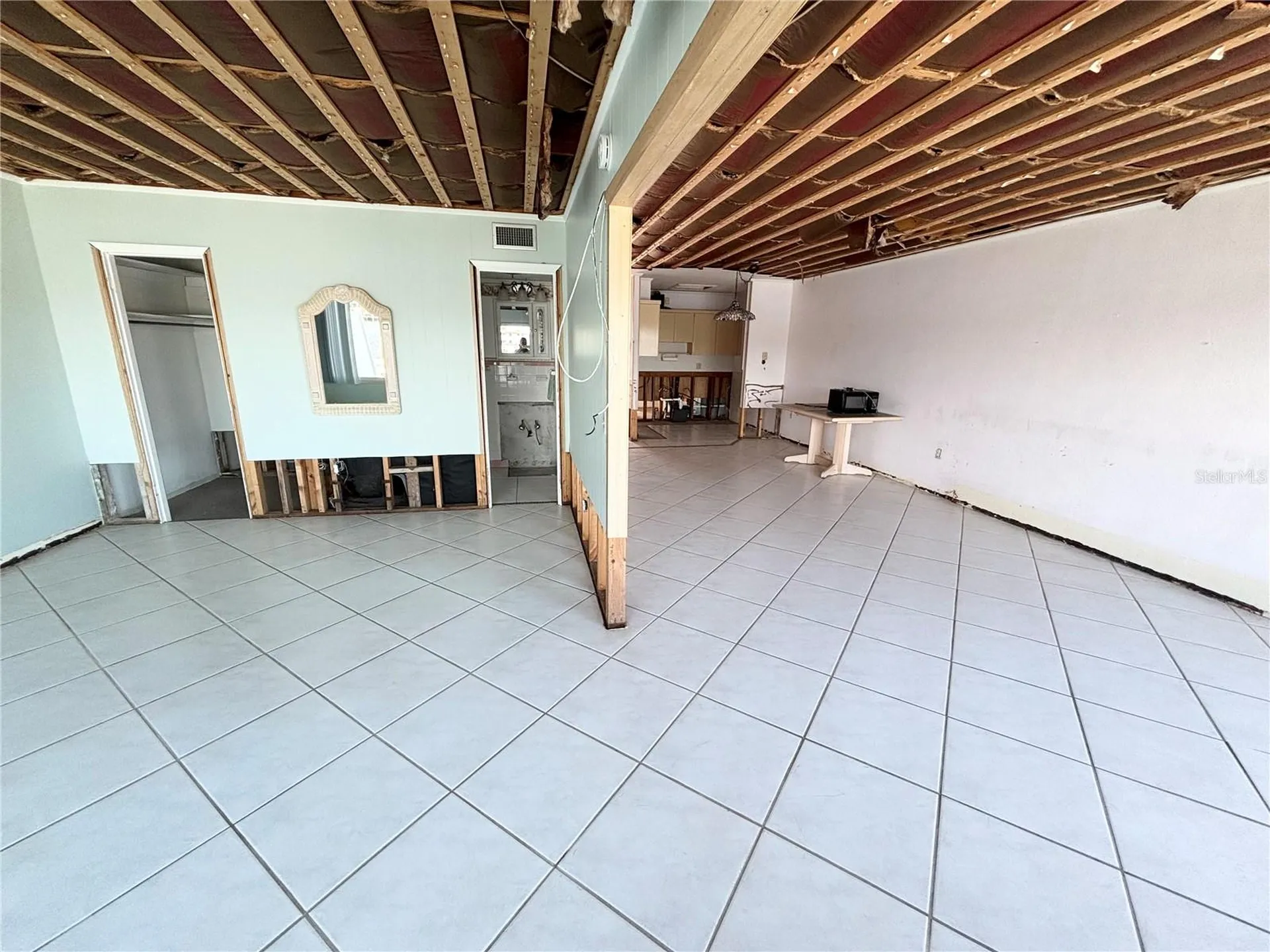 23 Seaside Court Holmes Beach FL 34217