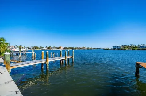 23 Seaside Court Holmes Beach FL 34217