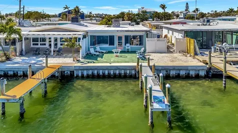 23 Seaside Court Holmes Beach FL 34217