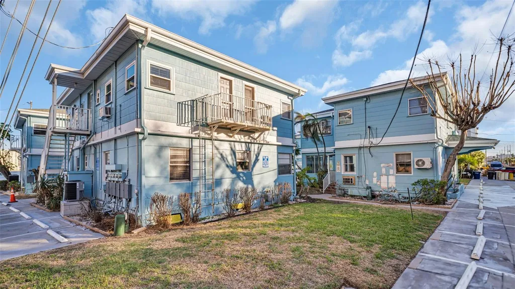 483 E Shore Drive Clearwater Beach FL 33767