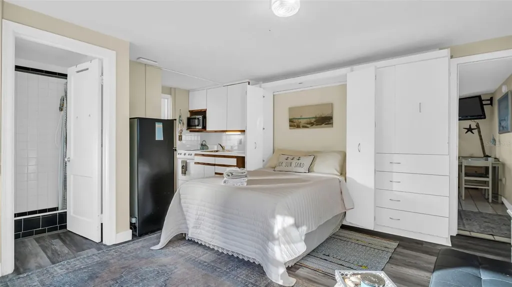 483 E Shore Drive Clearwater Beach FL 33767