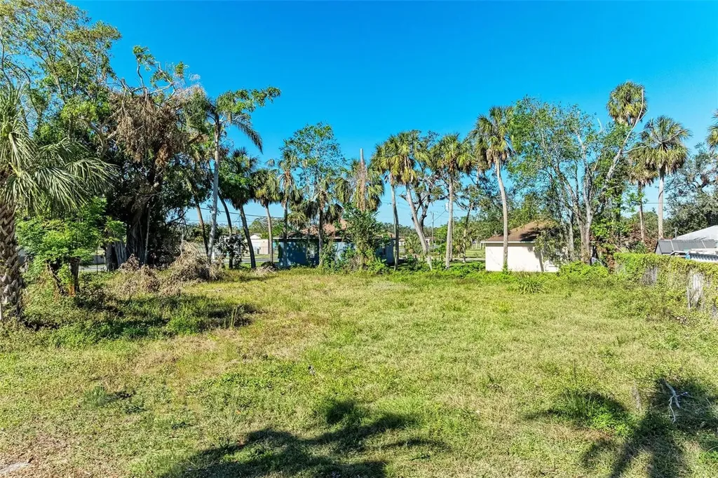 1307 15th Street E Bradenton FL 34208