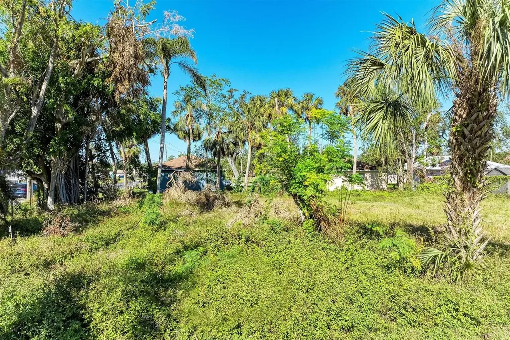 1307 15th Street E Bradenton FL 34208