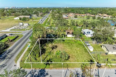 1307 15th Street E Bradenton FL 34208