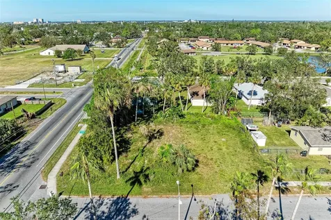 1307 15th Street E Bradenton FL 34208