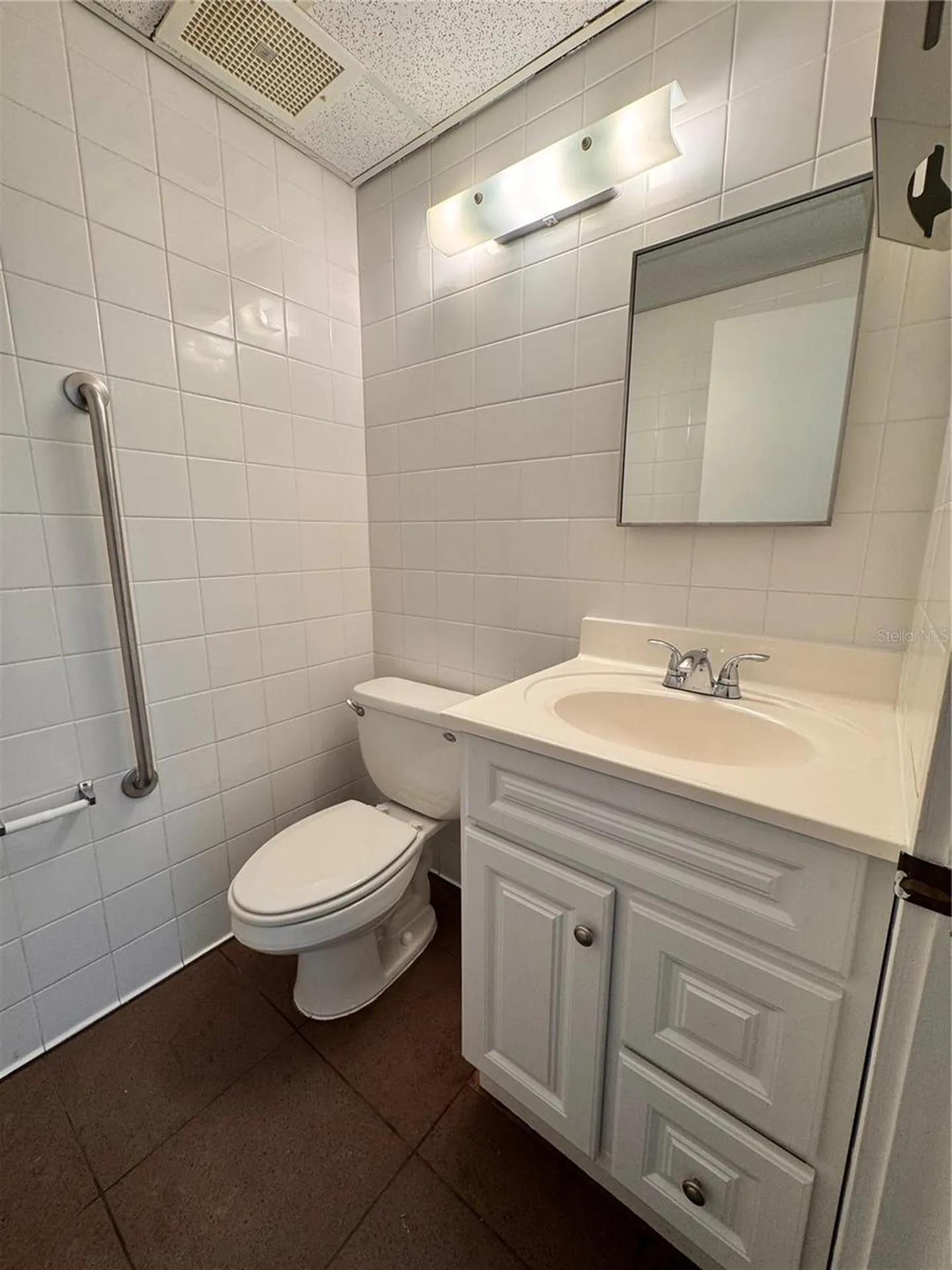 1964 Bayshore Boulevard Dunedin FL 34698