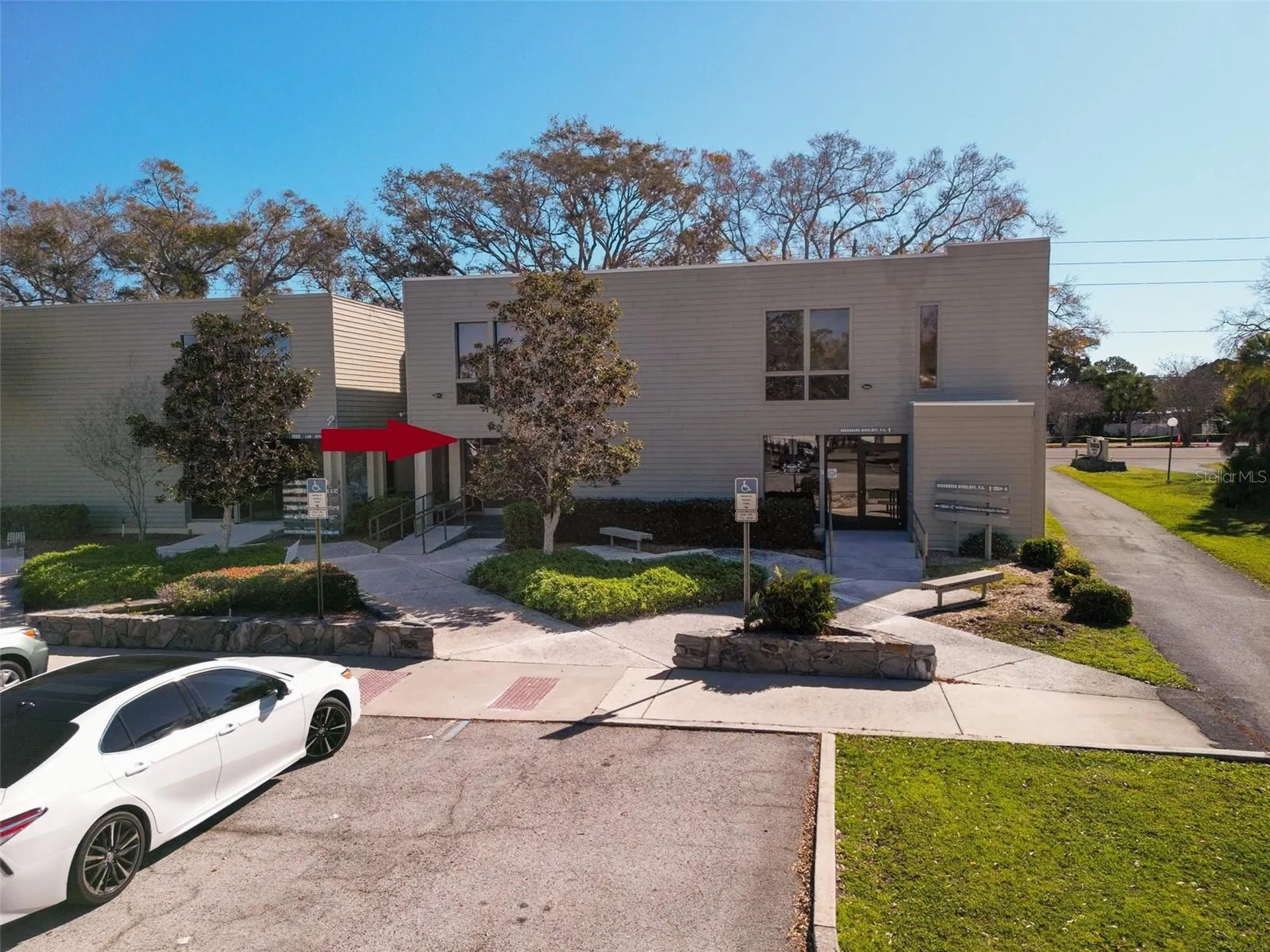 1964 Bayshore Boulevard Dunedin FL 34698